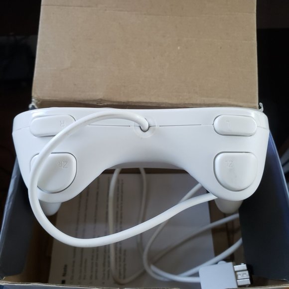 VOYEE Classic Controller For Nintendo Wii - Never Used! - Picture 2 of 5